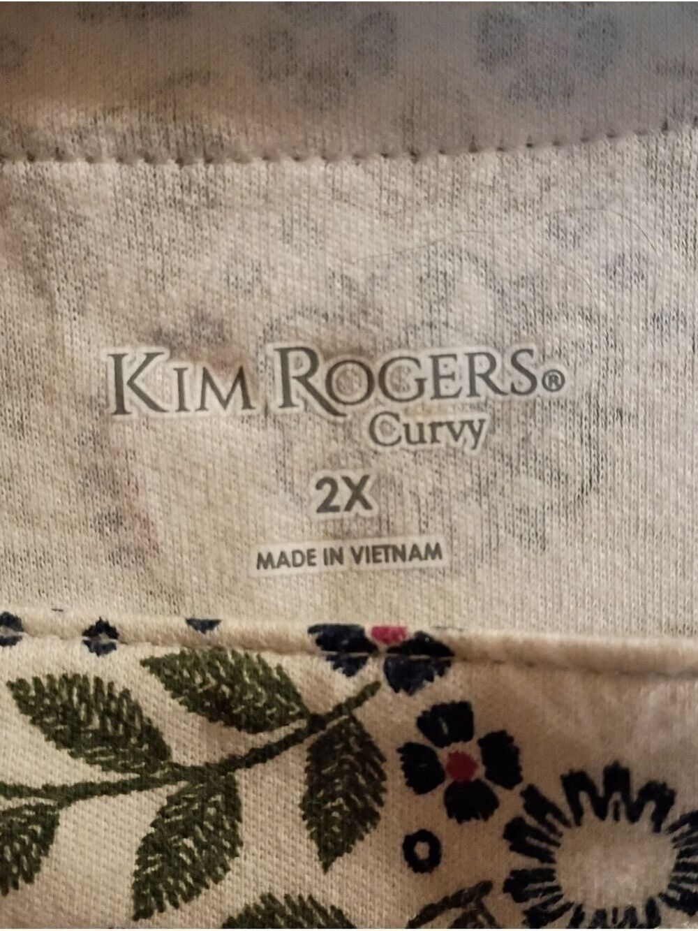 2/$10 Kim Rogers Cream Floral Print Long Sleeve Top Size 2x - Picture 4 of 6